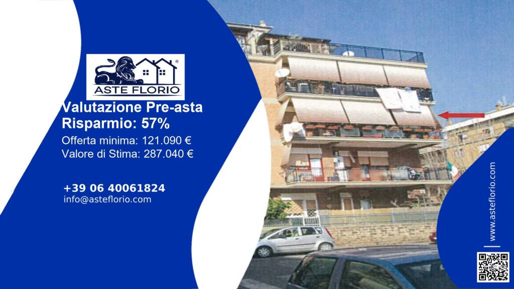 appartamento in vendita a Pomezia in zona Torvaianica