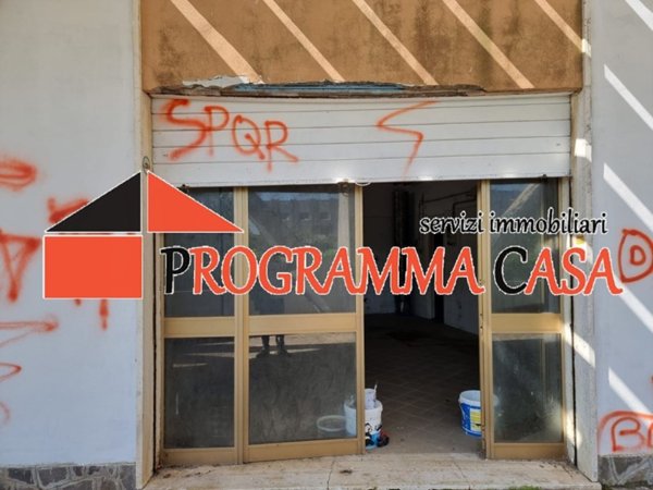 appartamento in vendita a Pomezia in zona Torvaianica