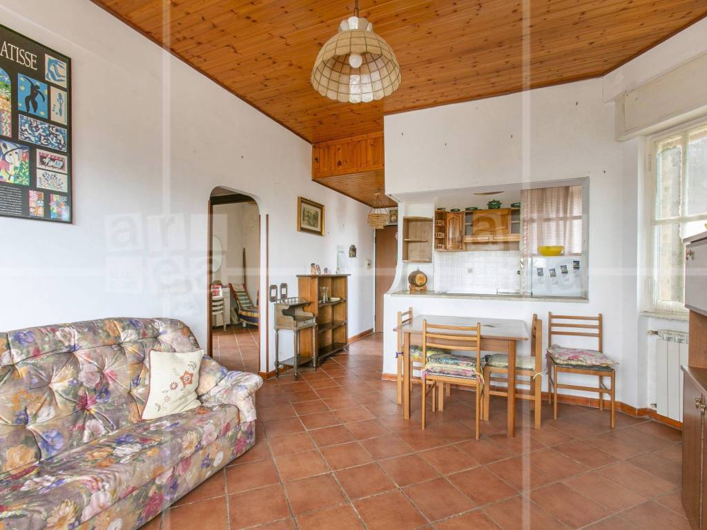 appartamento in vendita a Pomezia in zona Torvaianica