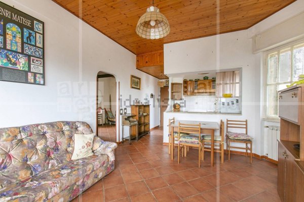 appartamento in vendita a Pomezia in zona Torvaianica