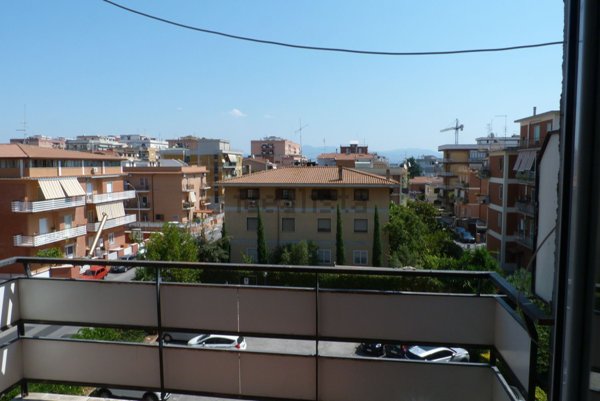 appartamento in vendita a Pomezia