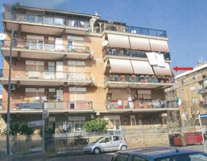 appartamento in vendita a Pomezia in zona Torvaianica