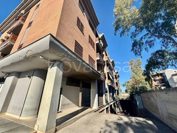 ufficio in vendita a Pomezia