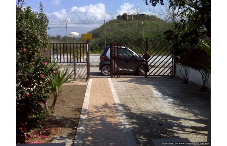 villa in vendita a Pomezia in zona Torvaianica