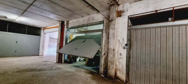 locale di sgombero in vendita a Pomezia