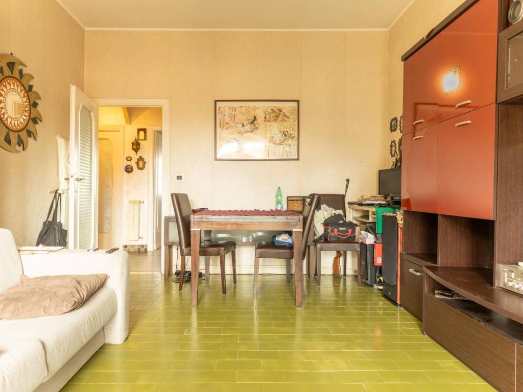 appartamento in vendita a Pomezia in zona Torvaianica