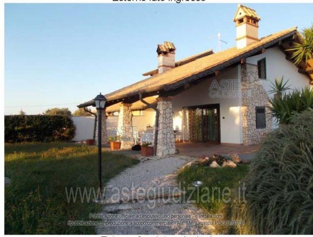 casa indipendente in vendita a Pomezia