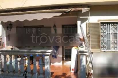 appartamento in vendita a Pomezia in zona Torvaianica