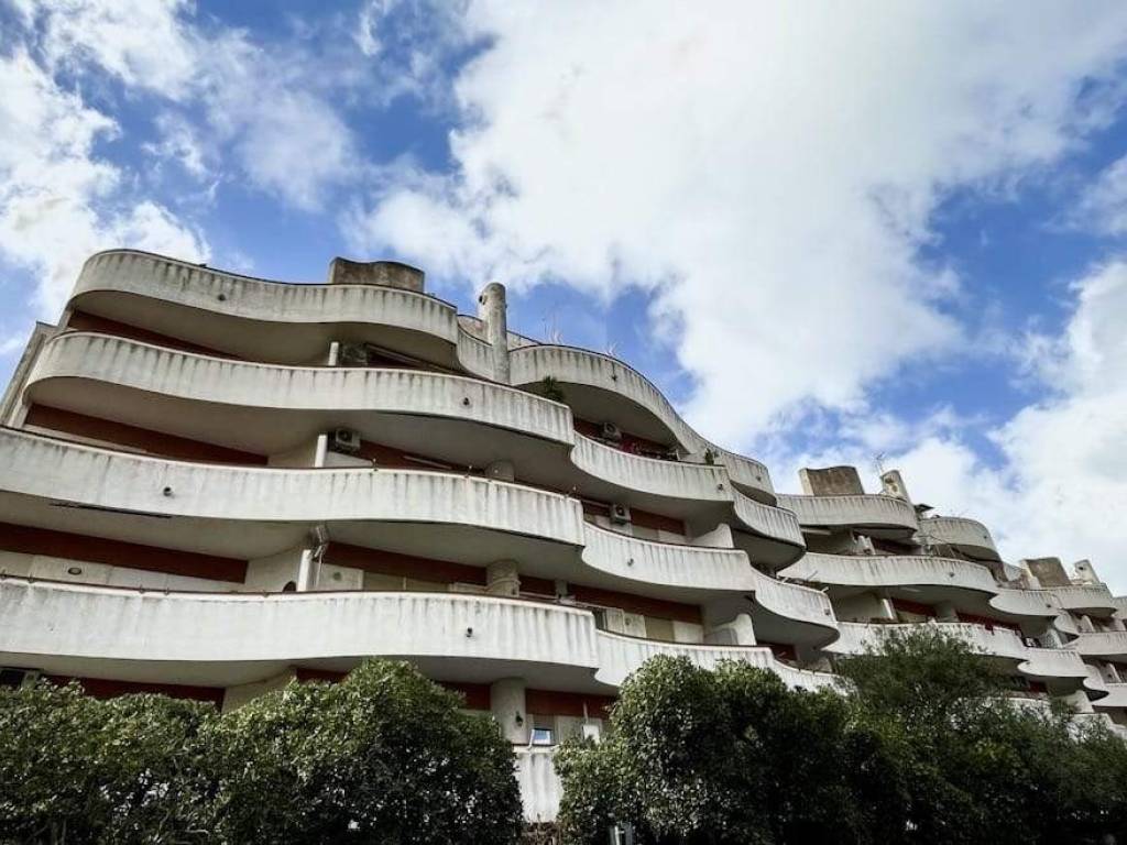 appartamento in vendita a Pomezia in zona Torvaianica