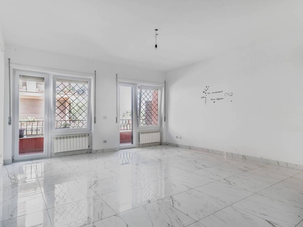 appartamento in vendita a Pomezia