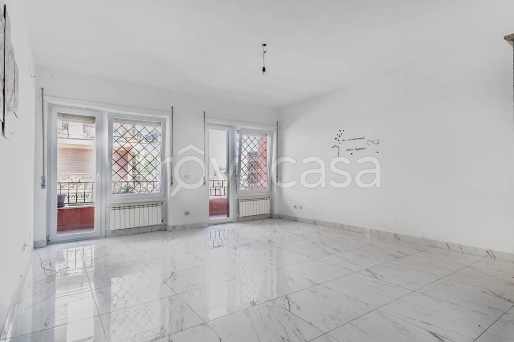 appartamento in vendita a Pomezia