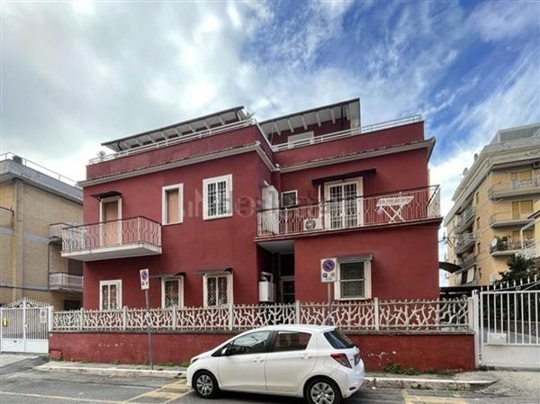 appartamento in vendita a Pomezia