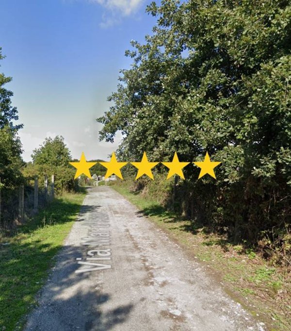 casa indipendente in vendita a Pomezia in zona Torvaianica Alta