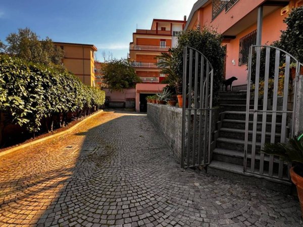 appartamento in vendita a Pomezia