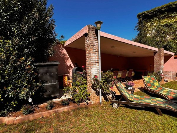 casa indipendente in vendita a Pomezia