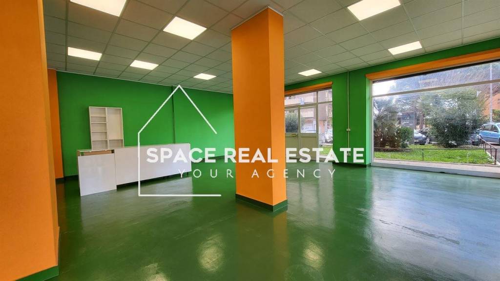 negozio in vendita a Pomezia