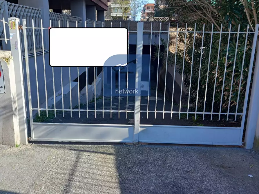 ufficio in vendita a Pomezia in zona Torvaianica