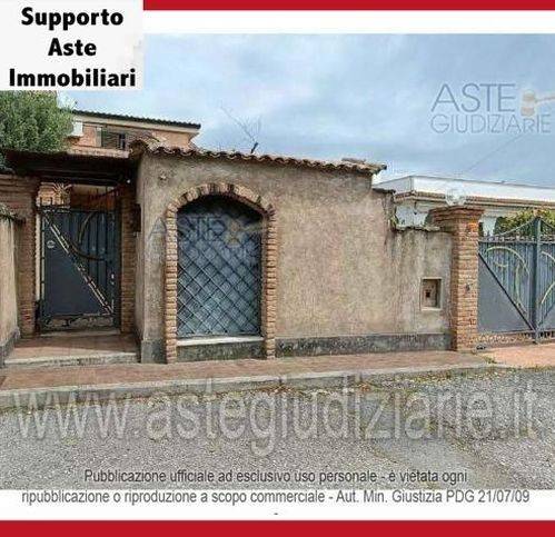 appartamento in vendita a Pomezia