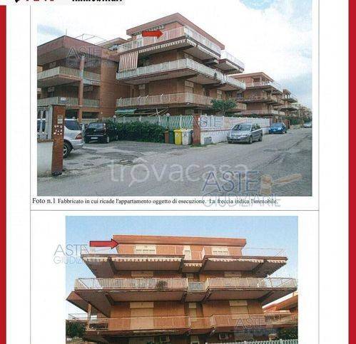 appartamento in vendita a Pomezia in zona Torvaianica