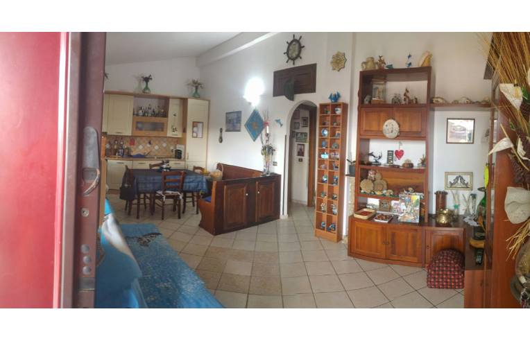 casa indipendente in vendita a Pomezia