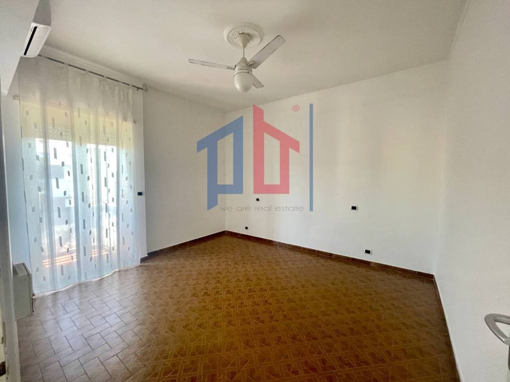 appartamento in vendita a Pomezia in zona Torvaianica