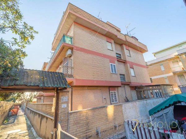 appartamento in vendita a Pomezia in zona Torvaianica