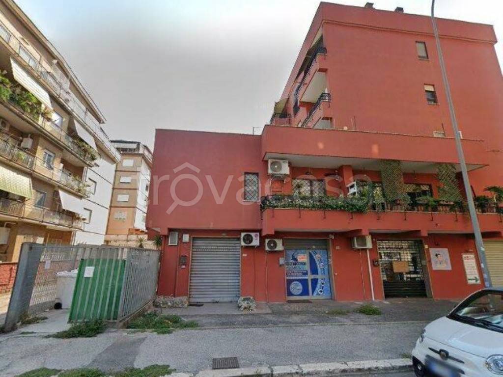 negozio in vendita a Pomezia