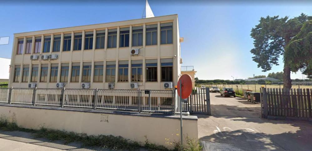 capannone in vendita a Pomezia