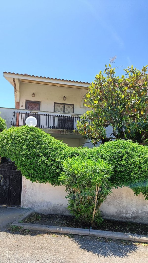 appartamento in vendita a Pomezia