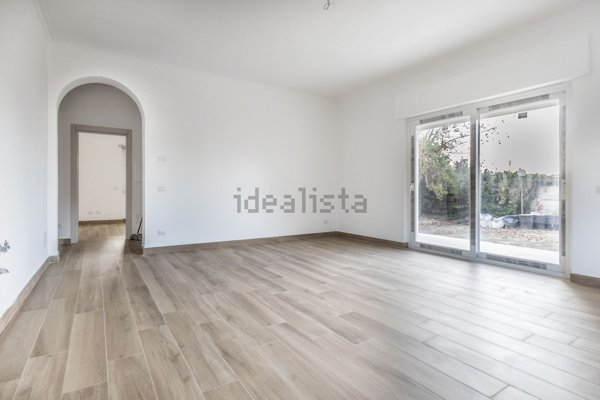 casa indipendente in vendita a Pomezia