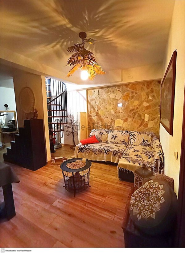 casa indipendente in vendita a Pomezia