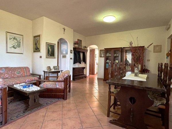 casa indipendente in vendita a Pomezia in zona Campo Jemini