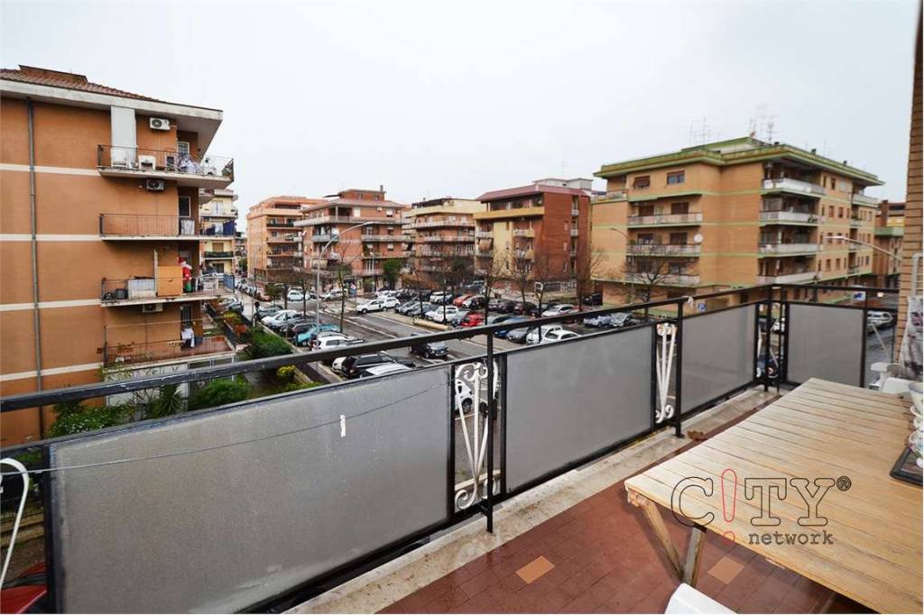 appartamento in vendita a Pomezia