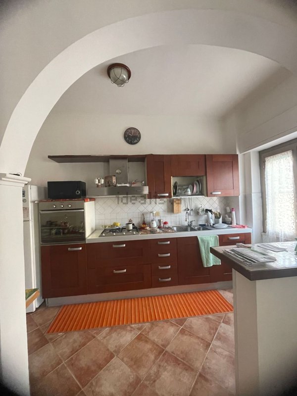 appartamento in vendita a Pomezia in zona Torvaianica