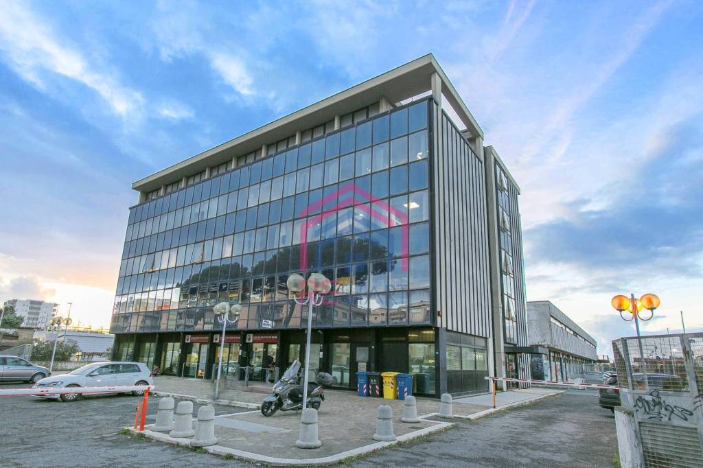 ufficio in vendita a Pomezia