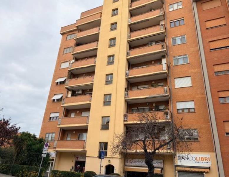 appartamento in vendita a Pomezia