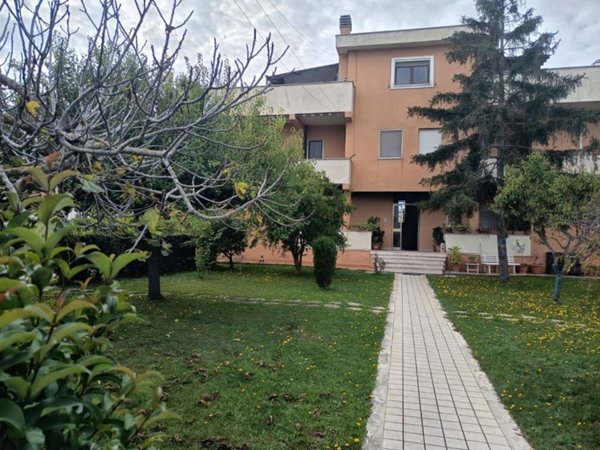 appartamento in vendita a Pomezia in zona Torvaianica
