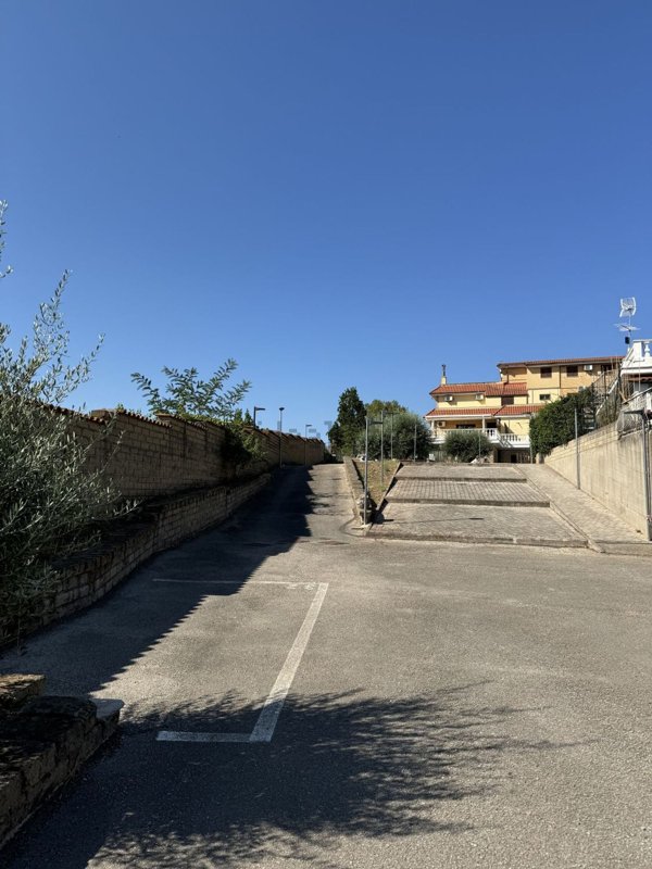 appartamento in vendita a Pomezia