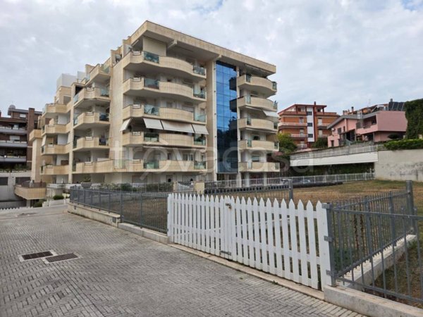 appartamento in vendita a Pomezia