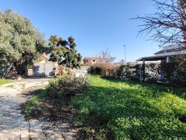 terreno agricolo in vendita a Pomezia in zona Campo Jemini