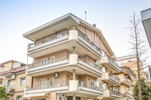 appartamento in vendita a Pomezia