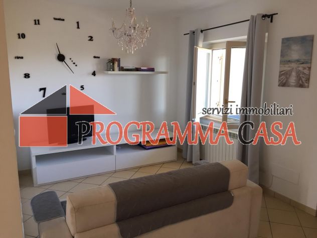 appartamento in vendita a Pomezia in zona Torvaianica