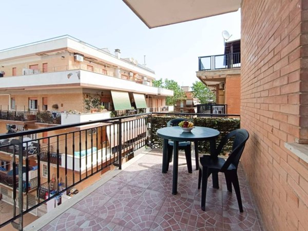 appartamento in vendita a Pomezia in zona Torvaianica