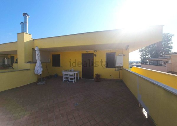 appartamento in vendita a Pomezia in zona Torvaianica Alta