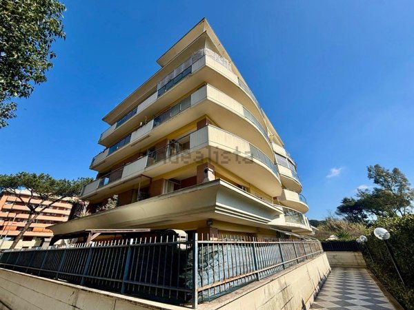 appartamento in vendita a Pomezia