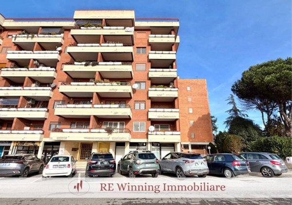 negozio in vendita a Pomezia