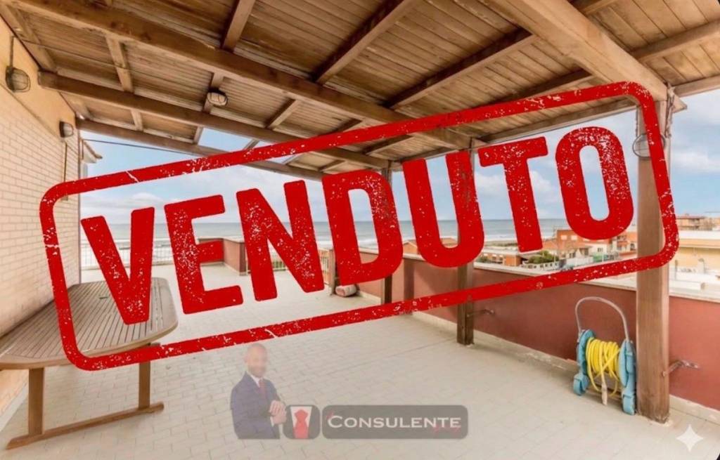 appartamento in vendita a Pomezia in zona Torvaianica