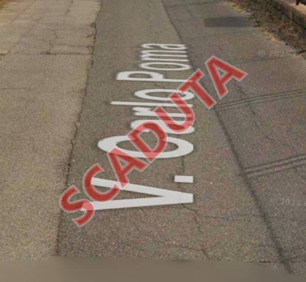 locale commerciale in vendita a Pomezia