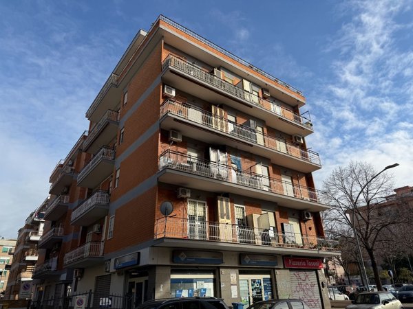 appartamento in vendita a Pomezia