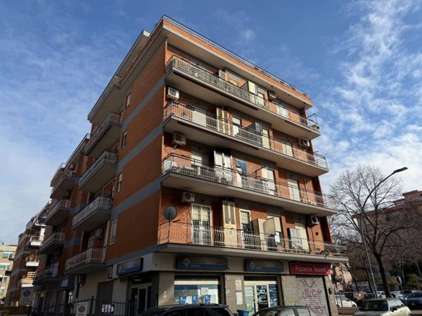 appartamento in vendita a Pomezia